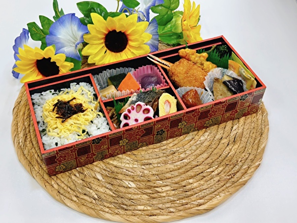 夏の季節弁当 ほおずき